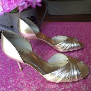 Stuart Weitzman Gold D’Orsay Peep Toe Pump